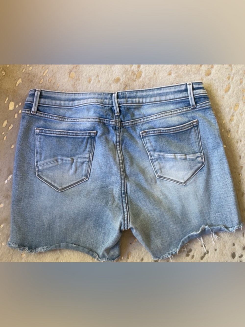 DRIFTWOOD Embroidered Lulu Denim Shorts 30 - Picture 4 of 7